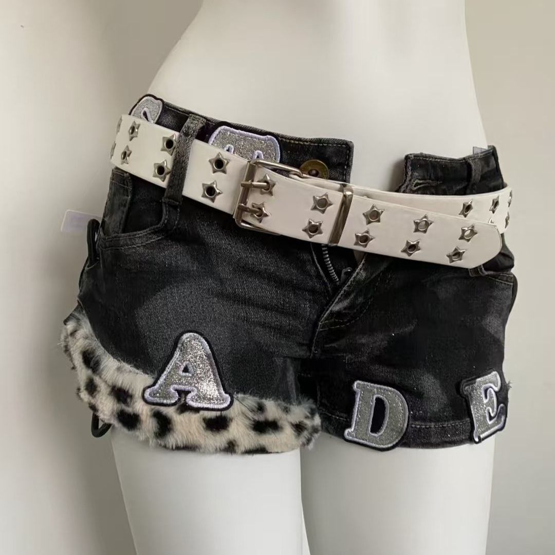 Summer Clothing Vintage - Y2k Gestickte Patch Denim Shorts Frau